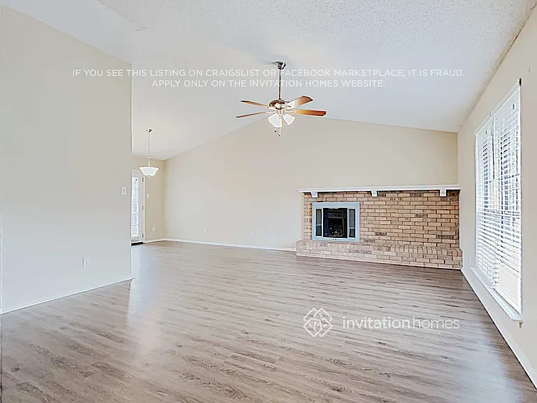 503 Thorn Wood Dr — Photo 3