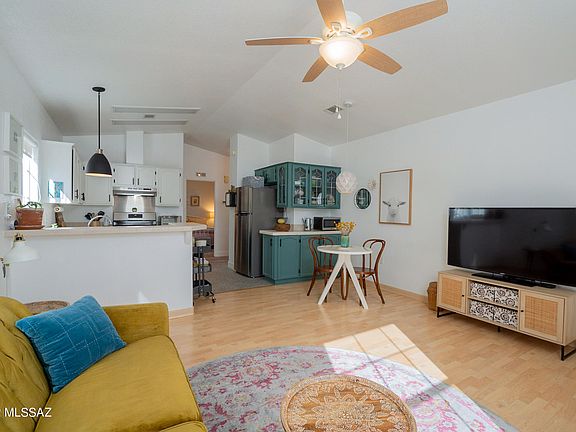 3rd image of 1280 W Calle Playa De Siesta