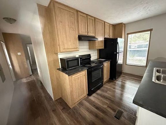 2nd image of 3801 Saint Johns Ave #38