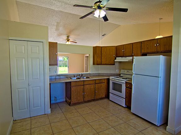 5th image of 3367 Phonetia Dr