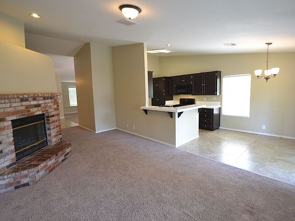5th image of 8132 Pine Oaks Ct
