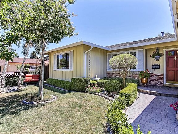 2nd image of 5506 Laura Dr