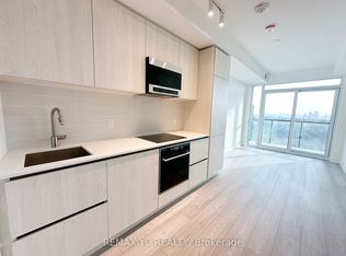 110 Broadway Ave #1411, Toronto, ON M4P 1V7