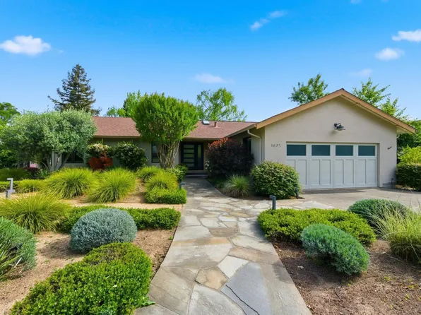 1675 Sylvaner Avenue, St. Helena, CA 94574