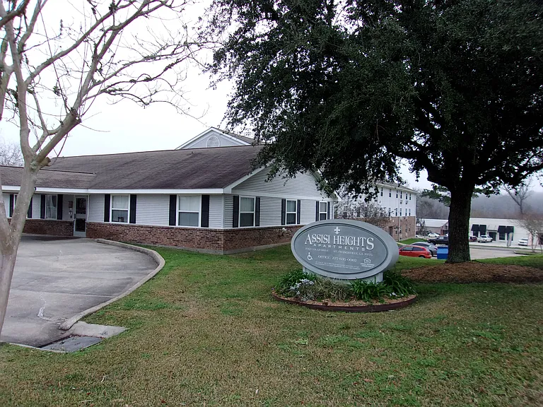 10323 Gould Dr — Photo 3