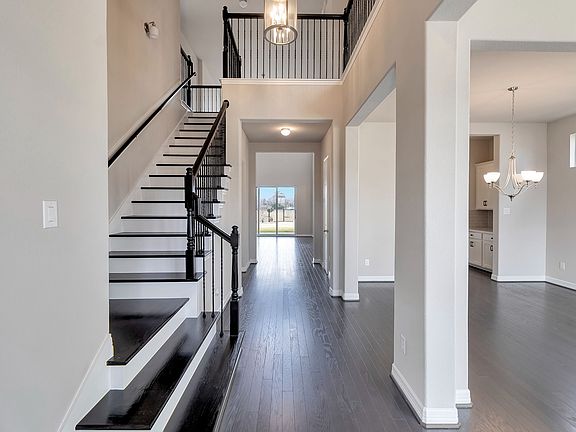 Entryway. Note Sample product photo - actual exterior and interior selections may vary.