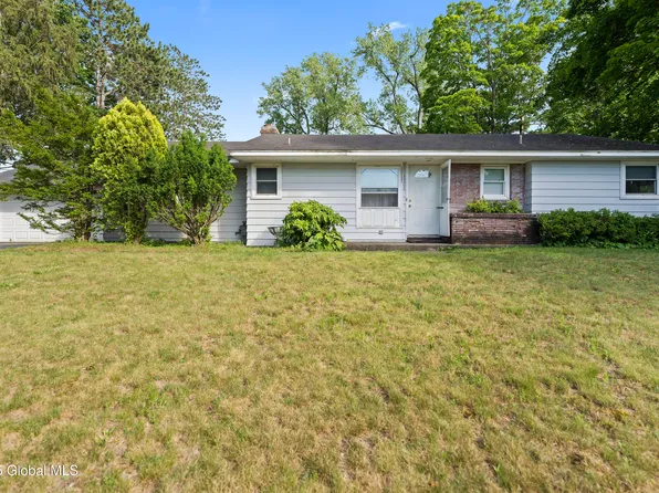 6262 Johnston Road, Albany, NY 12203