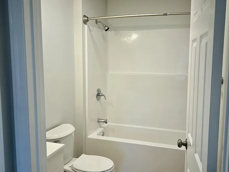 208 Hill Ave — Photo 8