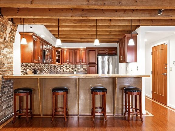 2nd image of 75 Fulton St APT 21