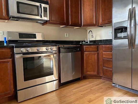 2nd image of 6612 S Kenwood Ave APT 109