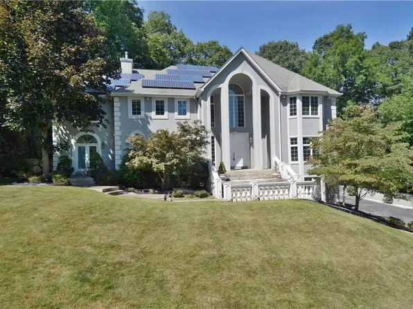 4 Timp Brook Road, Stony Point, NY 10980