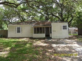 809 17th Ave N, Texas City, TX 77590