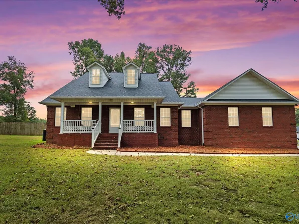 417 Dodd Rd, Guntersville, AL 35976
