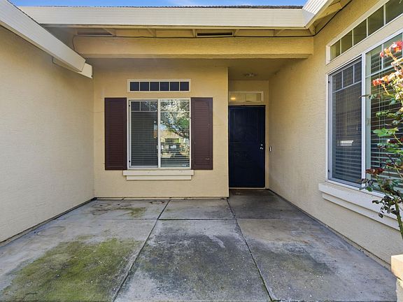 5th image of 3920 Mount Ritter Ct