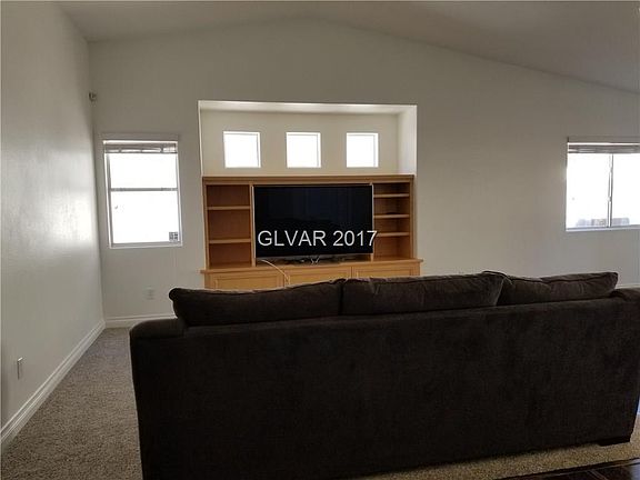 5th image of 410 River Glider Ave