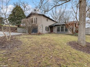 804 Greenwood Ave, Carpentersville, IL 60110
