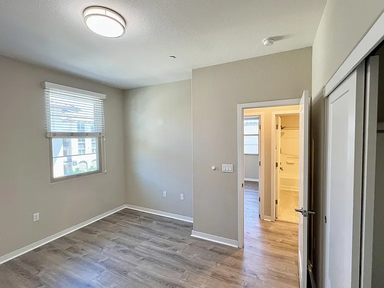 1060 Goldenstar Pl — Photo 11
