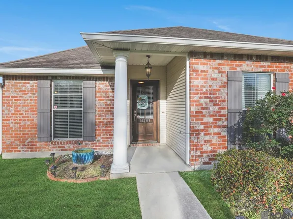 16203 Old Samuel Dr, Prairieville, LA 70769