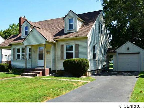2nd image of 64 Nantucket Rd