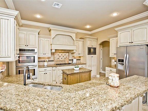 5th image of 4103 Willowbend Dr