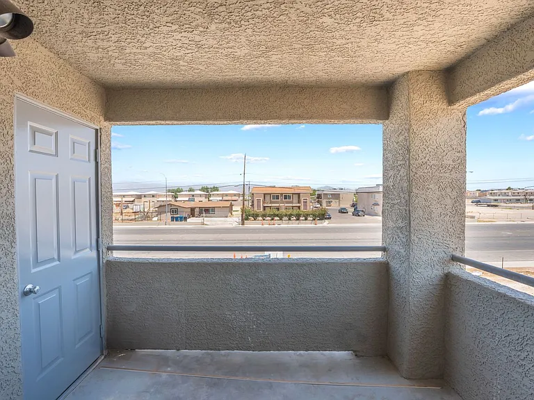 5689 E Lake Mead Blvd — Photo 14