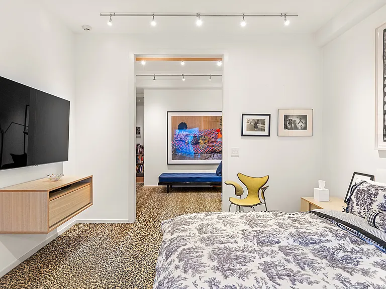 40 E 62nd St #6E — Photo 17
