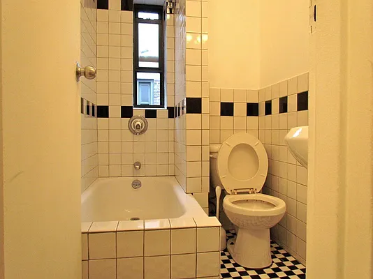 Rented by Landmark Real Estate | media 15