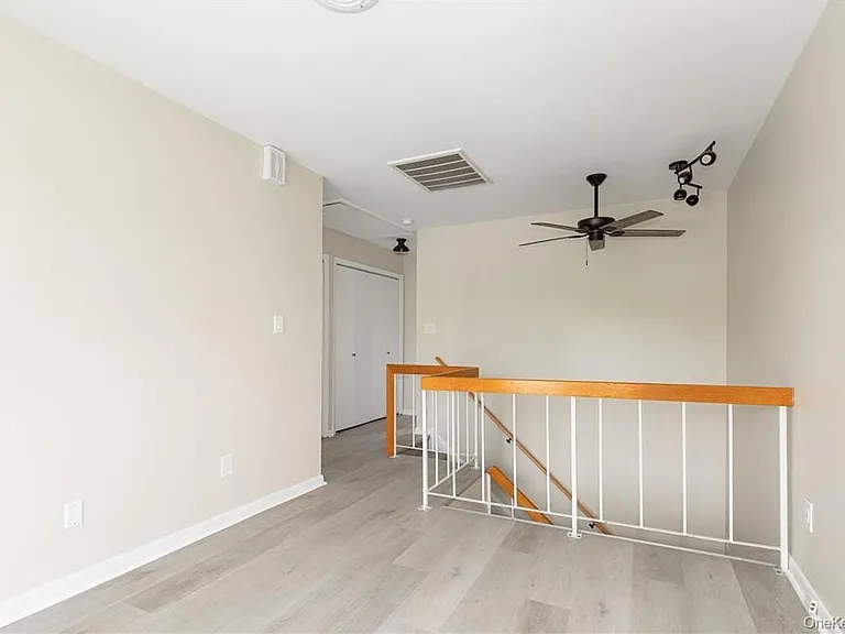 21 Pond Dr W — Photo 21
