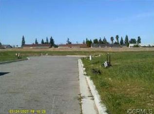 535 W James St, Rialto, CA 92376
