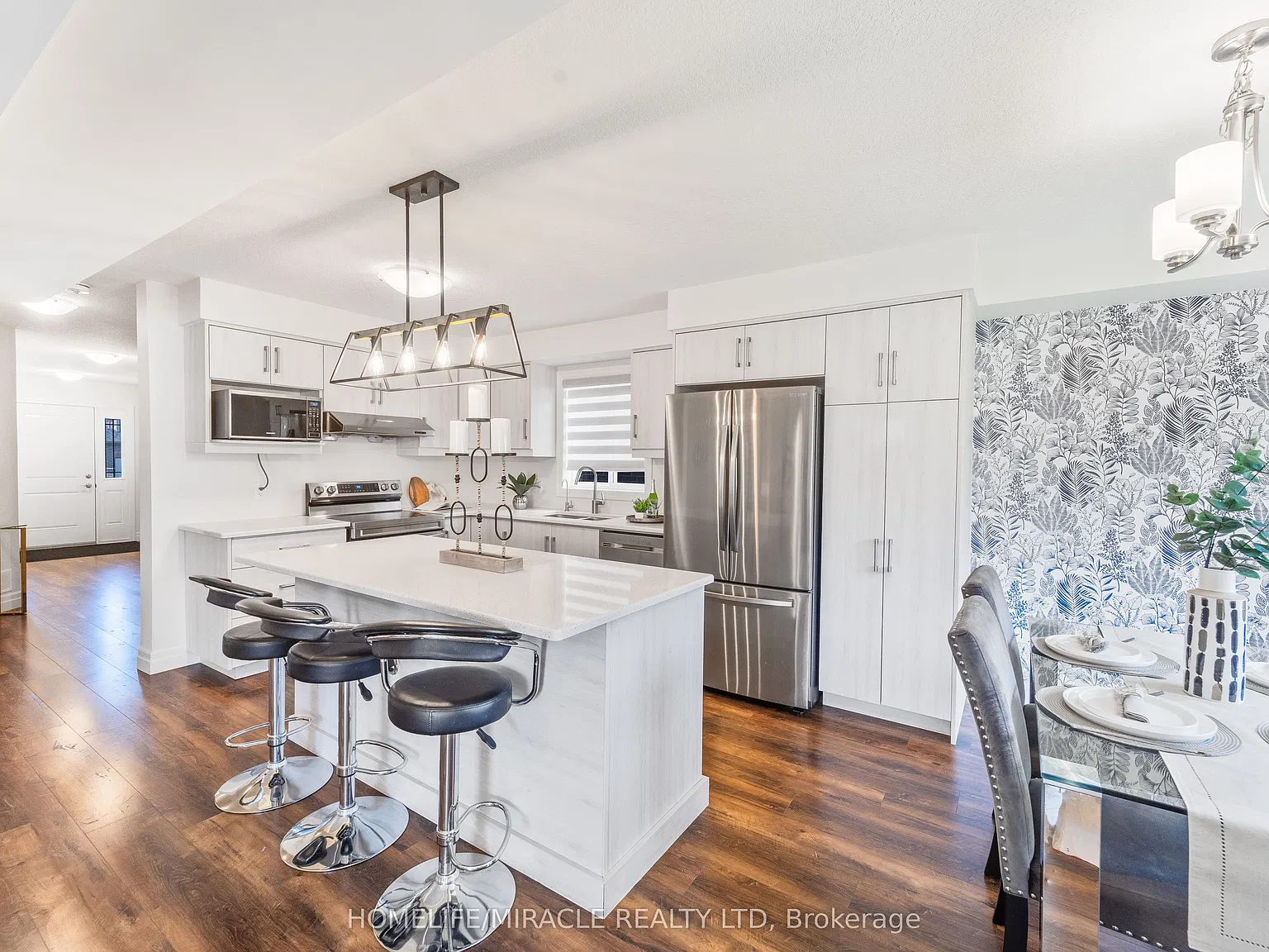 4 bed, $2,991 — Photo 4