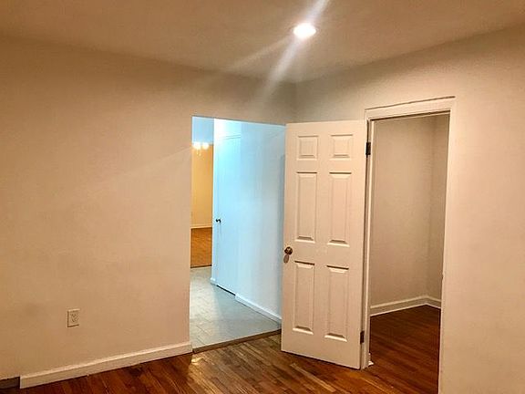 4th image of 758 E 91st St