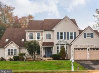 2 W Evans Way, Aston, PA 19014