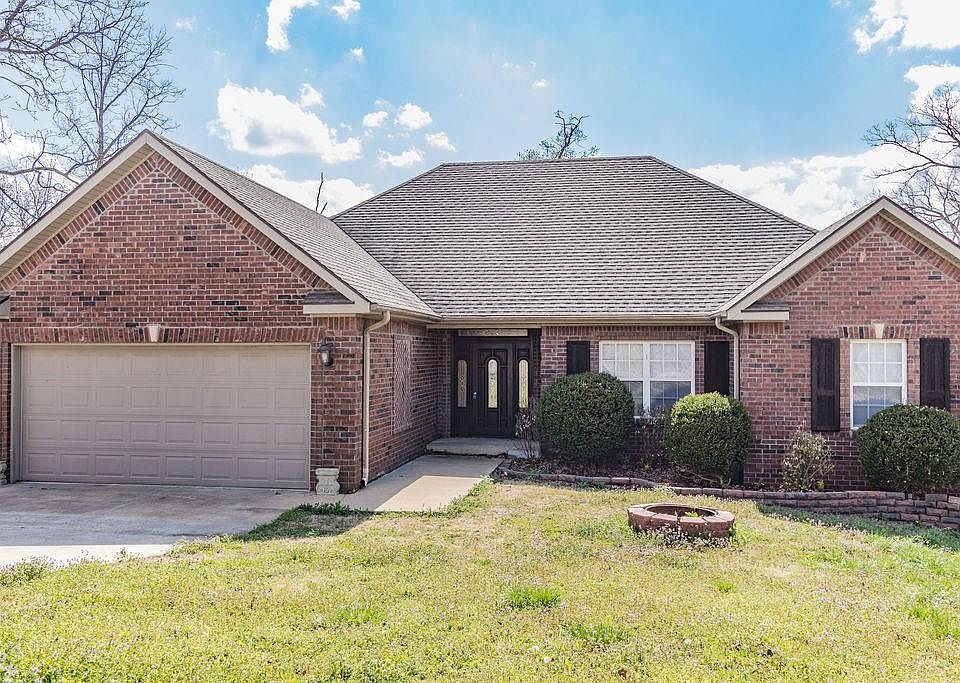 1st image of 9 Lamport Cir