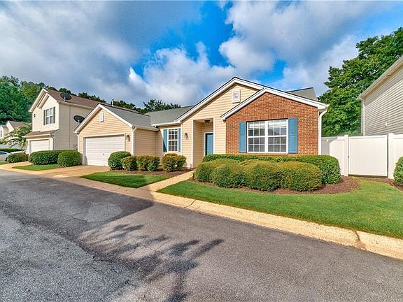 2nd image of 649 Bedford Ct