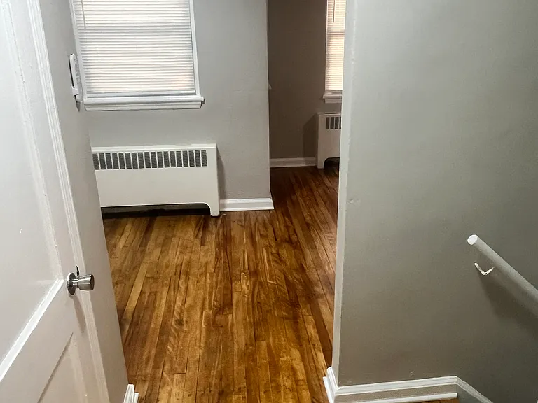 209 Gray St #B — Photo 6