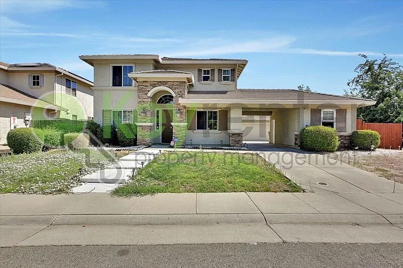 4 bed, 3.0 bath, 3003 sqft, $3,700 — Photo 2