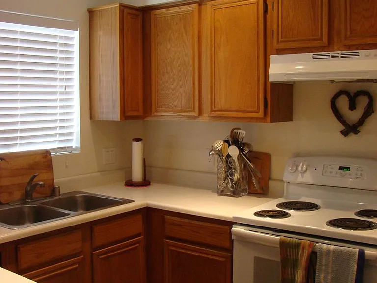 2444 Hummingbird Ln — Photo 5