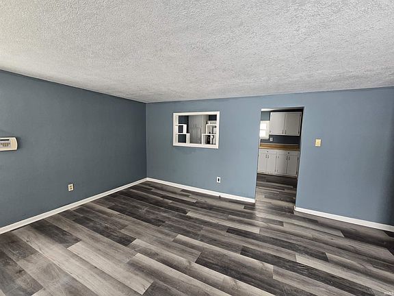 4th image of 433 W Henderson St