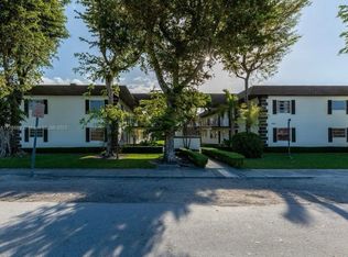 3805 SW 103rd Ave APT 114, Miami, FL 33165