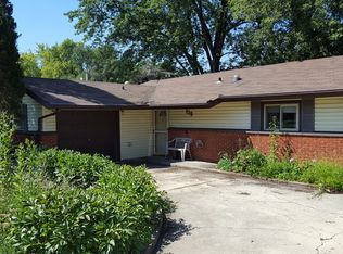 119 Queenswood Rd, Bolingbrook, IL 60440