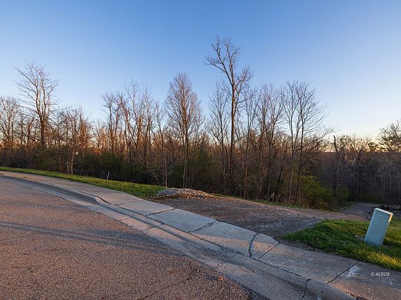 2nd image of 4 Larsons Way