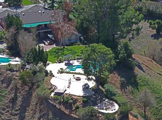 415 Gleneagles Pl, La Canada Flintridge, CA 91011