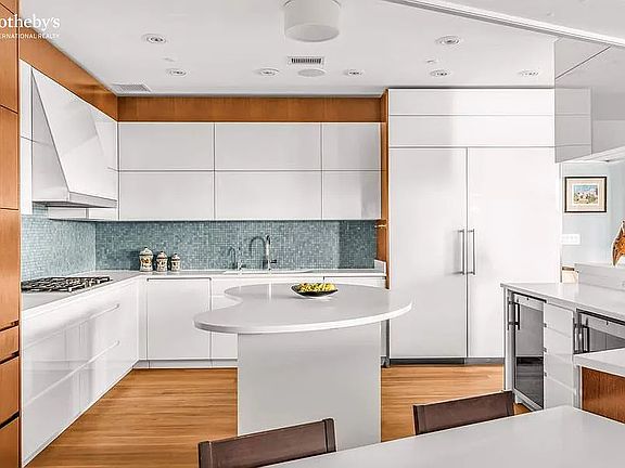 5th image of 129 West 22nd Street #11th Fl