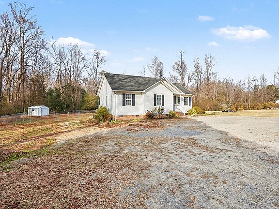 3rd image of 126 Mary Michael Ln