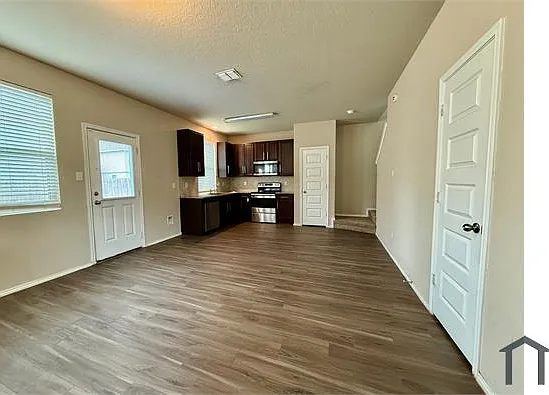 10534 Green Rock Dr — Photo 5