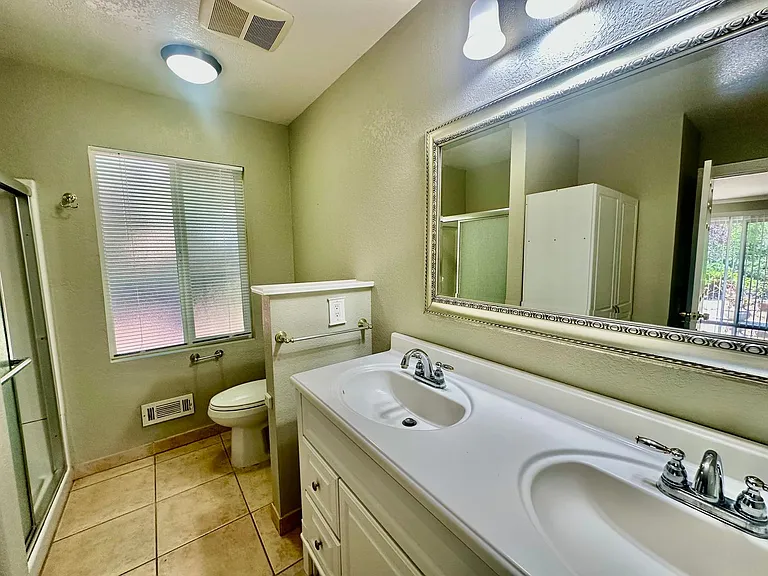 19650 Sky Oaks Way — Photo 16