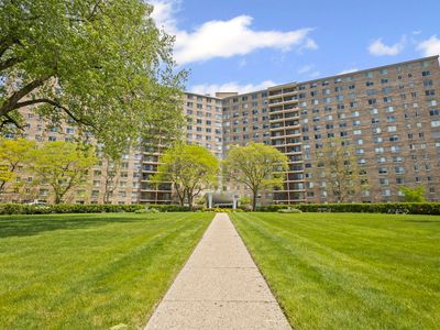 7141 N Kedzie Ave APT 111, Chicago, IL, 60645
