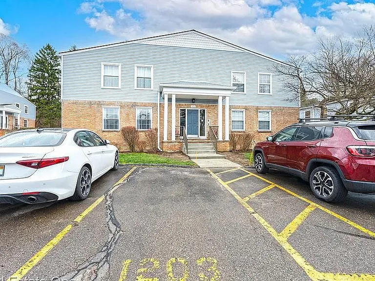 529 E University Dr #1203 — Photo 2