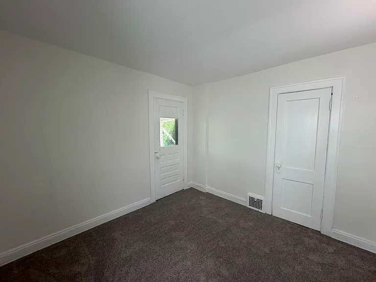12704 Christine Ave — Photo 23