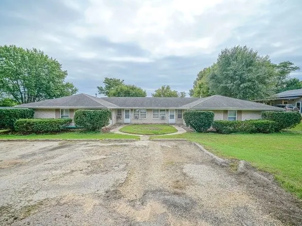 416 E 2nd St, Byron, IL 61010